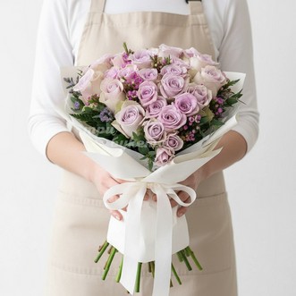 Букет на 14 февраля из сиреневых роз