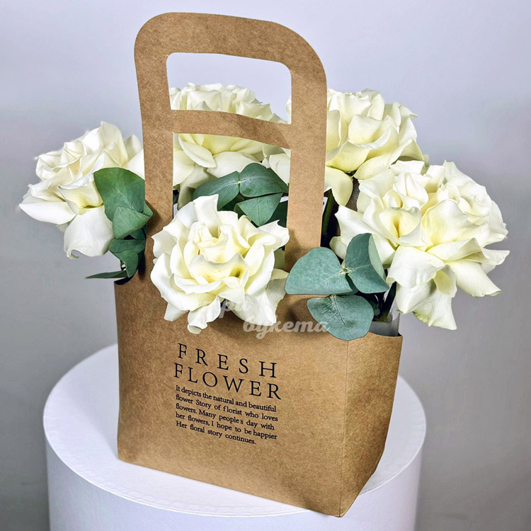 Сумка французских роз сорта Мондиаль (вид справа)